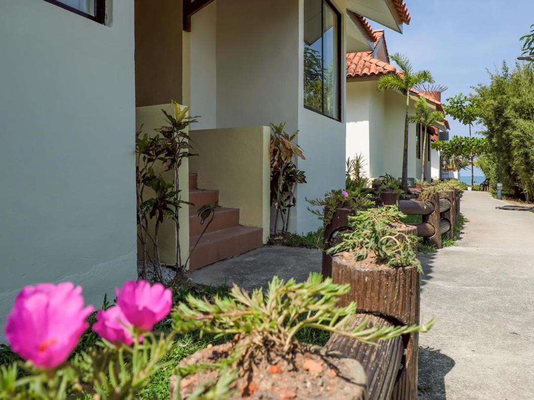Camar Resort Langkawi Pantai Cenang  Exterior foto